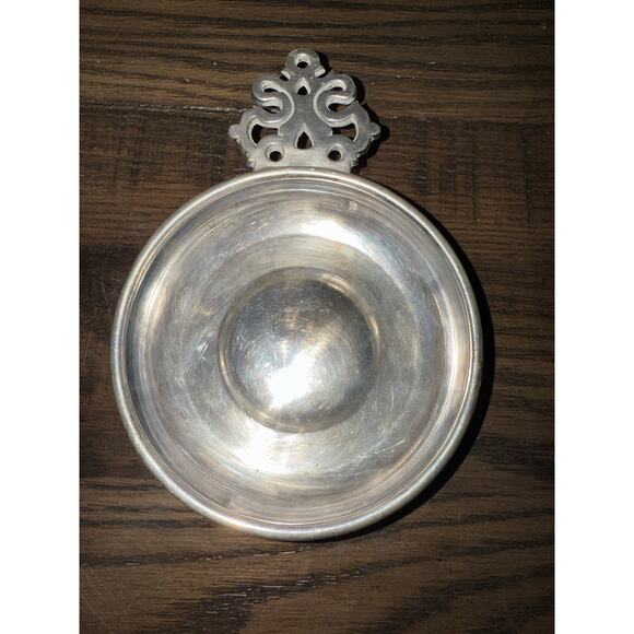 Vintage Pewter Porringer Dish - Shirley Williamsburg Virginia Handmade - Picture 3 of 7